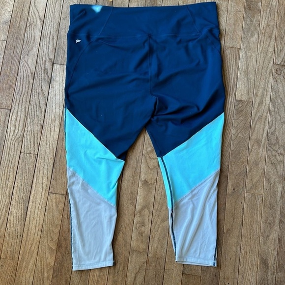 Fabletics 3X zone high-waisted powerhold leggings‎ gray blue - Picture 10 of 12